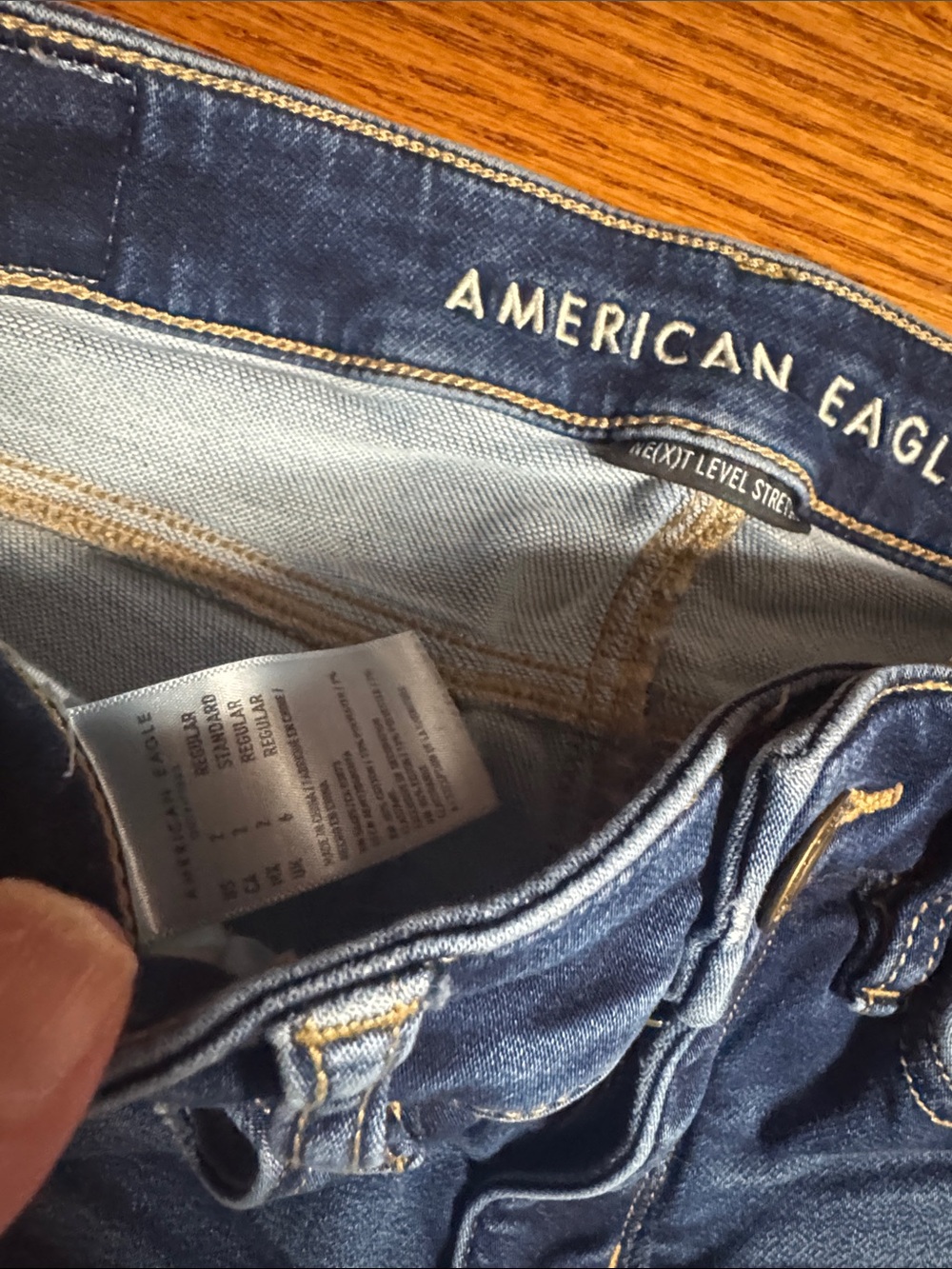 Sz 2 American Eagle Outfitters Distressed Skinny Jeans - Women - Picture 4 of 12
